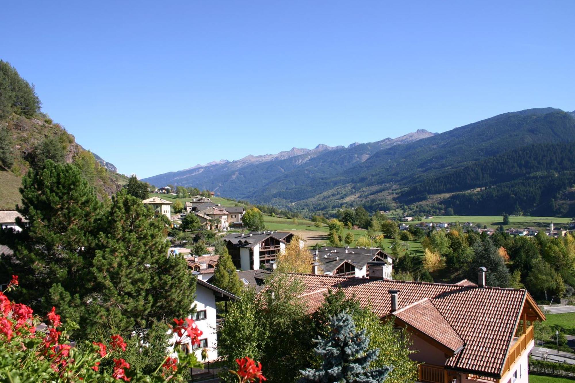 Villa Mirabell Cavalese Esterno foto