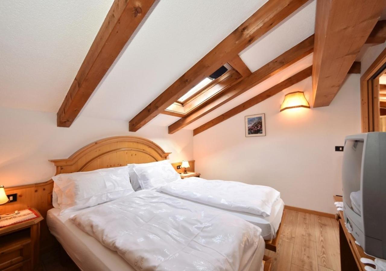 Villa Mirabell Cavalese Esterno foto