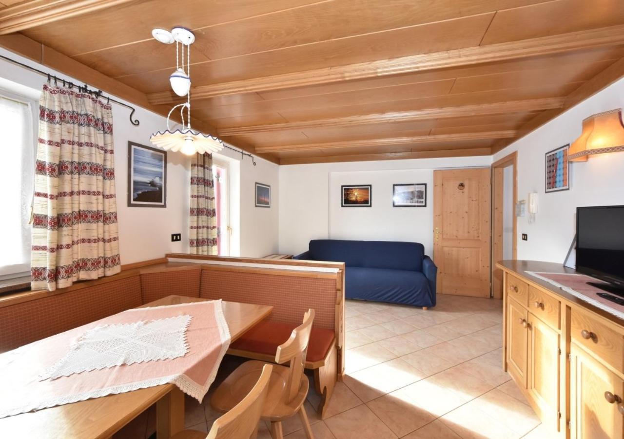Villa Mirabell Cavalese Esterno foto